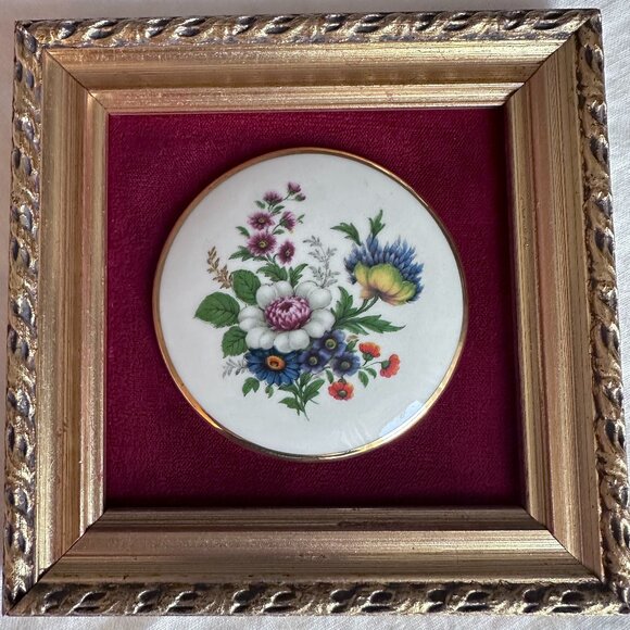 Vintage Italian Miniature Picture On Porcelain Framed Art. 5”x5” - Picture 4 of 8